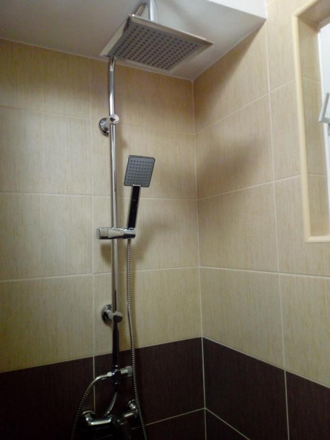 Kiraly Apartman Gheorgheni  Buitenkant foto