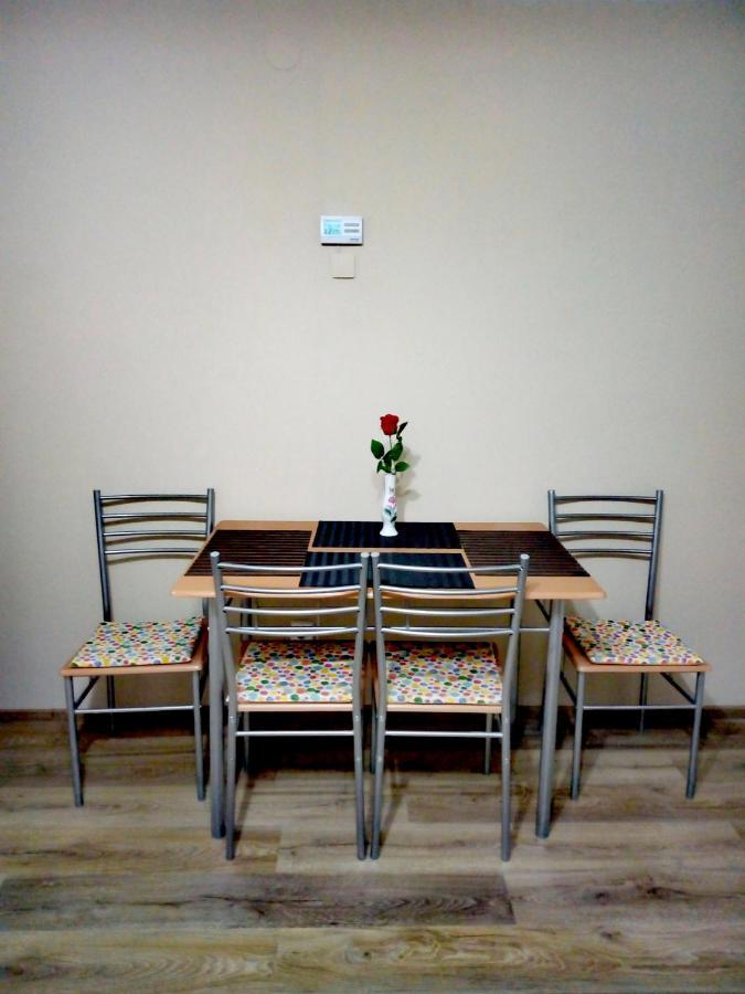 Kiraly Apartman Gheorgheni  Buitenkant foto