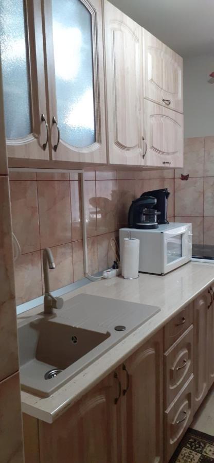 Kiraly Apartman Gheorgheni  Buitenkant foto
